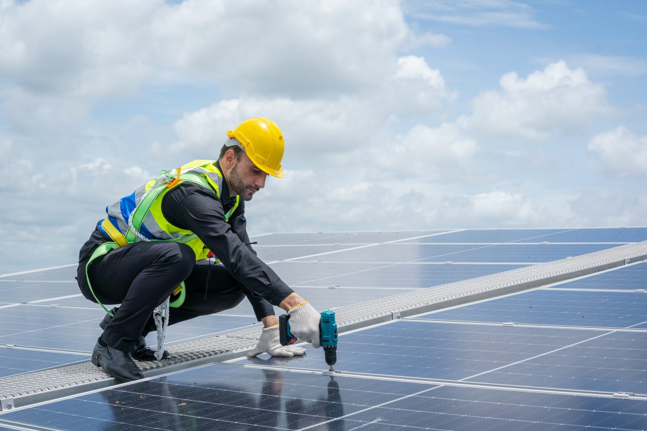 technician-installation-and-maintenance-electric-system-solar-panel--e1696032550239.jpg